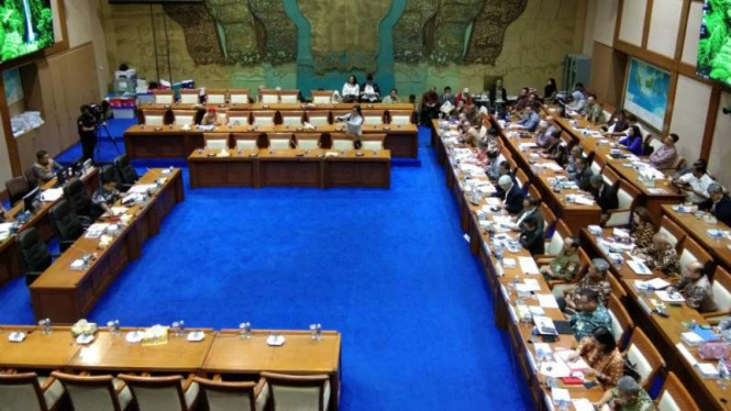 Suasana rapat di DPR (Ilustrasi).