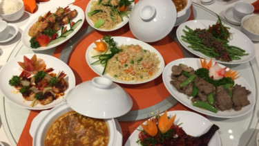 Menu utama Imlek di Hotel Harris Kelapa Gading Jakarta Utara 