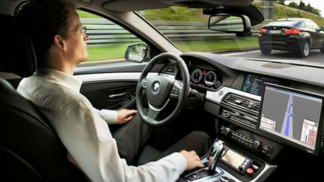 Teknologi mobil otonom.