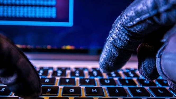 Ilustrasi serangan hacker atau siber.