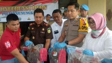 Barang bukti daging sapi oplosan
