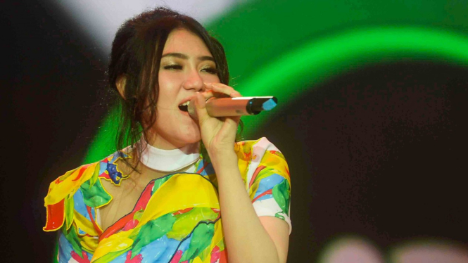 Sorot dangdut via vallen