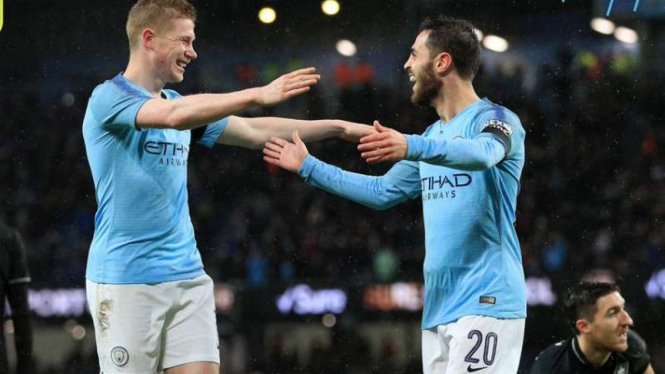 Pemain Manchester City, Kevin De Bruyne (kiri).