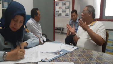 Mantan Bupati Indramayu Irianto Ms Syafiudin alias Yance di Bapas Cirebon
