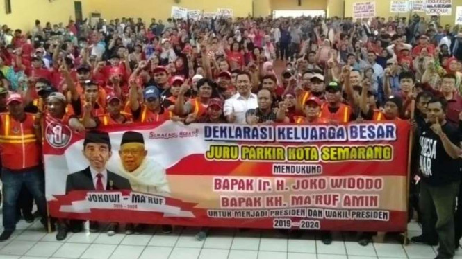 Ribuan juru parkir di Semarang deklarasi dukung Jokowi-Ma'ruf