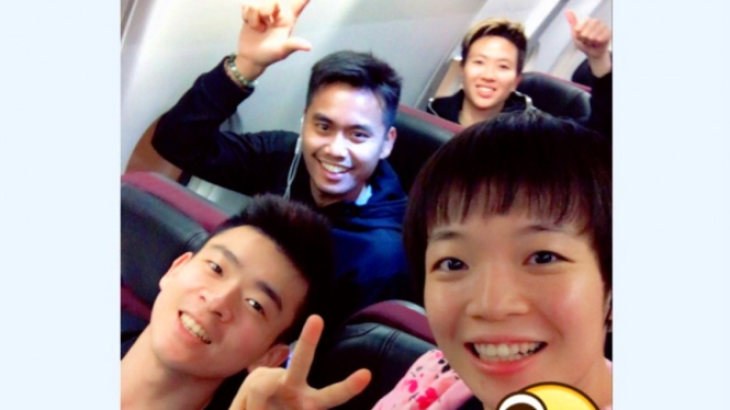 Pebulutangkis China, Chen Qingchen (kanan bawah) bersama Owi/Butet
