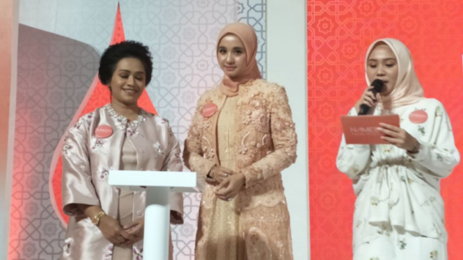 Laudya Cynthia Bella di acara peluncuran Nameera Aquatic Botanical