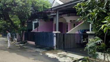 Kediaman Buni Yani.