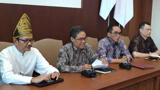 Rektor UGM dan jajarannya saat jumpa pers di UGM, Senin, 4 Februari 2019.