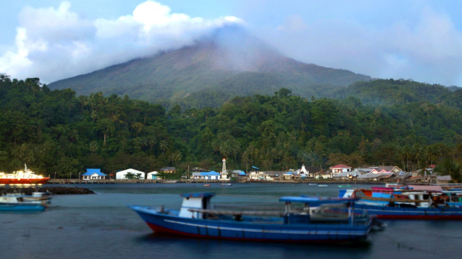 Badan Geologi: Erupsi Efusif Gunung Karangetang Masih Tinggi