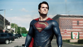 Warner Bros Disarankan Pilih Kembali Henry Cavill Sebagai Superman