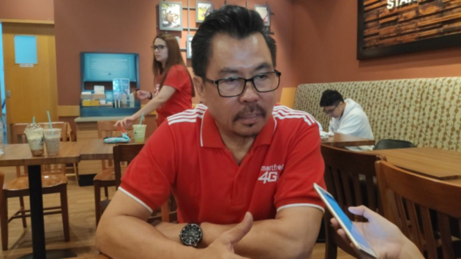 Deputy CEO Smartfren Djoko Tata Ibrahim.