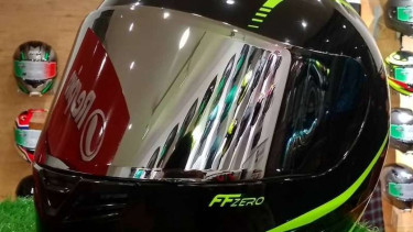 Helm RSV dengan kaca iridium