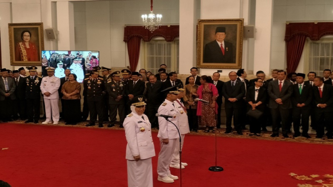 Pelantikan Gubernur dan Wakil Gubernur Jawa Timur, Khofifah-Emil Dardak