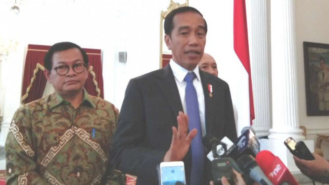 Presiden Joko Widodo usai bertemu CEO Bukalapak Achmad Zaky.