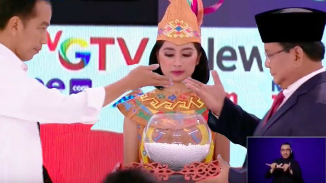 Meme Debat Pilpres 2019