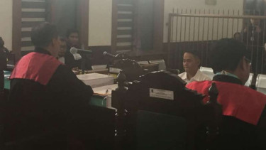 Fahmi Darmawansyah, terdakwa kasus suap fasilitas mewah kamar tahanan.