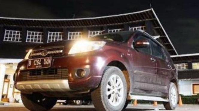 Lampu depan mobil