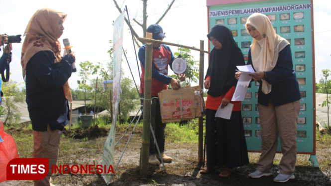 Peringatan HPSN di Kota Batu dipergunakan untuk melaunching program bayar PBB pakai sampah. (foto: Istimewa/TIMES Indonesia)