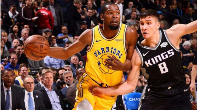 Duel Golden State Warriors vs Sacramento Kings.