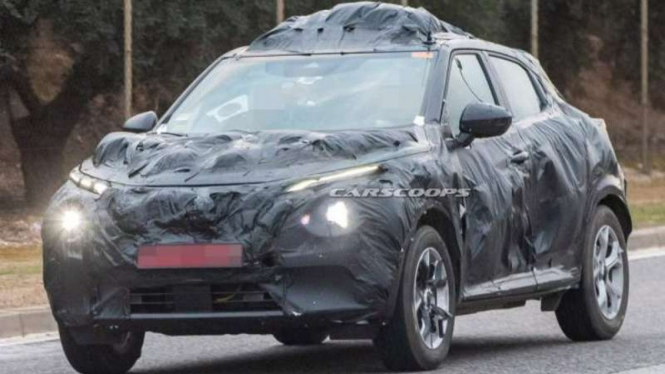 Nissan Juke terbaru terus diuji coba.