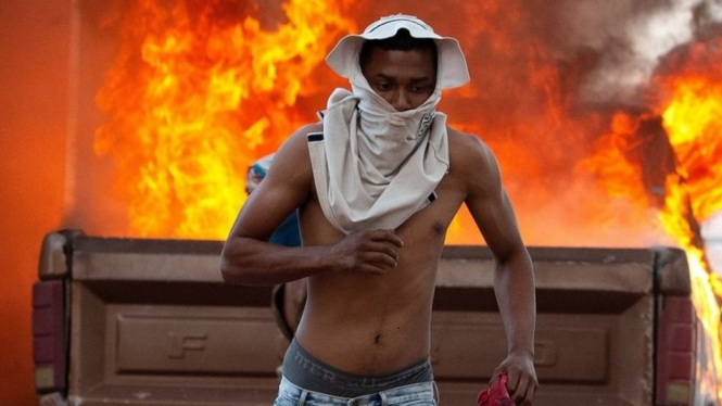 Siituasi mencekam di kota perbatasan Venezuela-EPA.