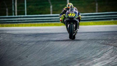 Pembalap Monster Energy Yamaha, Valentino Rossi.