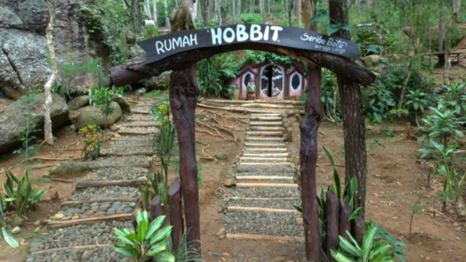 Wisata Seribu Batu Songgo Langit di Yogyakarta