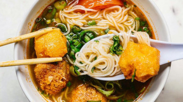 Bun Rieu Cua.