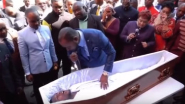 Pendeta Alph Lukau