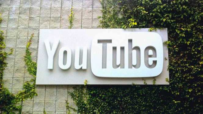 YouTube.