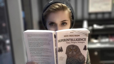 Ilustrasi manusia super inteligensia