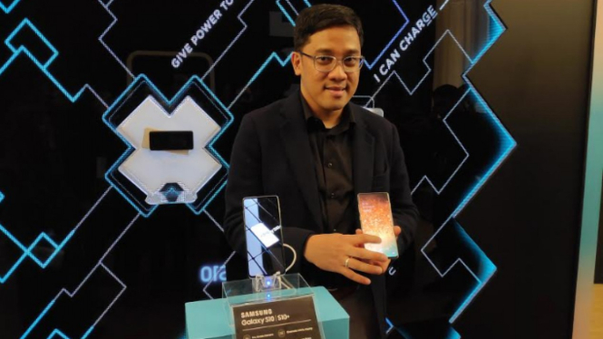 Head of IT and Mobile Marketing Samsung Electronics Indonesia, Denny Galant 