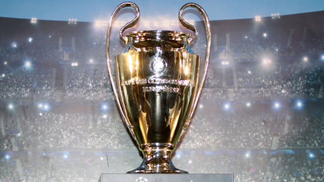 Trofi Liga Champions.