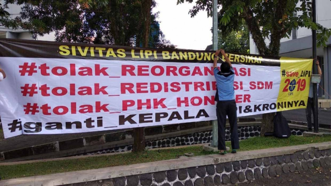 sorot demo peneliti lipi