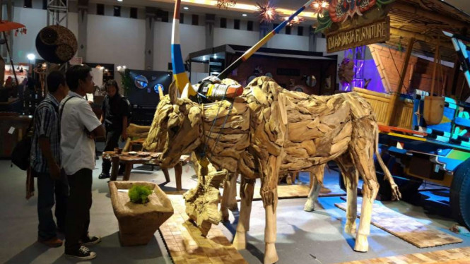 Produk furnitur yang ditampilkan di Jiffina 2019.
