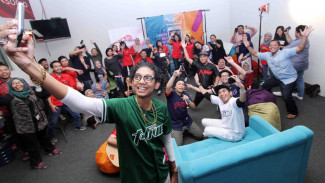 T-Five Seru-seruan di Kantor VIVA 