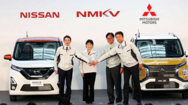 Nissan Dayz dan Mitsubishi Ex K