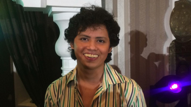 Aliando sebagai Dono