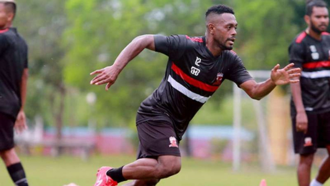 Gelandang Madura United, David Laly.