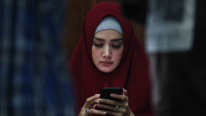 Isteri Ahmad Dhani, Mulan Jameela.