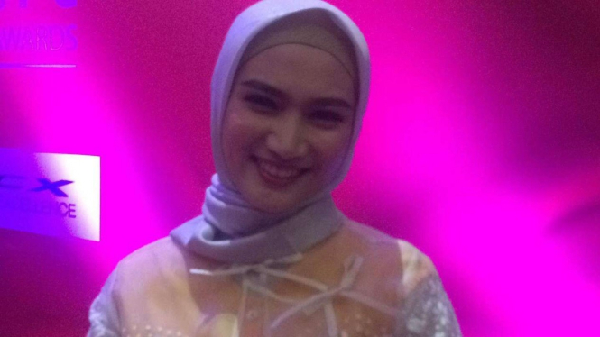 Melody Eks JKT 48