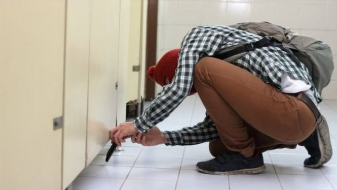 Banyak video diambil secara diam-diam di toilet dan ruang ganti, atau diunggah oleh mantan kekasihnya yang dilatari balas dendam. - Getty Images