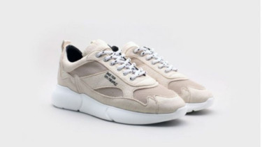 Sneakers dari Mercer Amsterdam