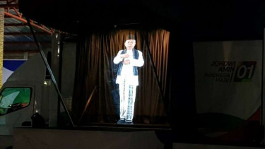 Hologram Ma'ruf Amin.