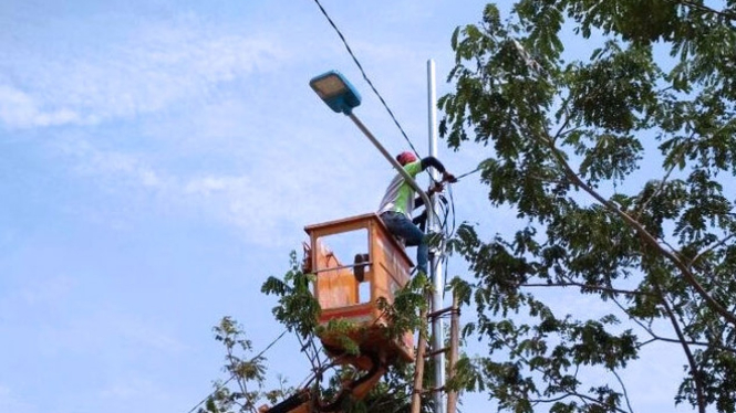 Ilustrasi - Lampu PJU (FOTO: tribunnews)
