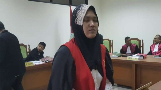 Aisyah sang Ratu Ubur-ubur.