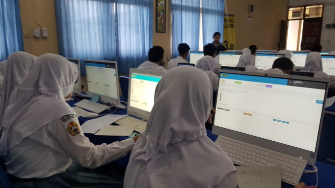 Ilustrasi siswa SMA.