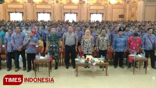 Gubernur Jawa Timur, Dra. Hj Khofifah Indar Parawansa saat silaturrahmi dengan Forkopimda Jawa Timur. Jum"at 29/3/2019. (FOTO:TIM Media For TIMES Indonesia)