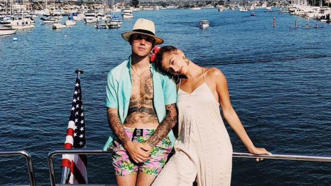 Justin Bieber dan Hailey Baldwin.